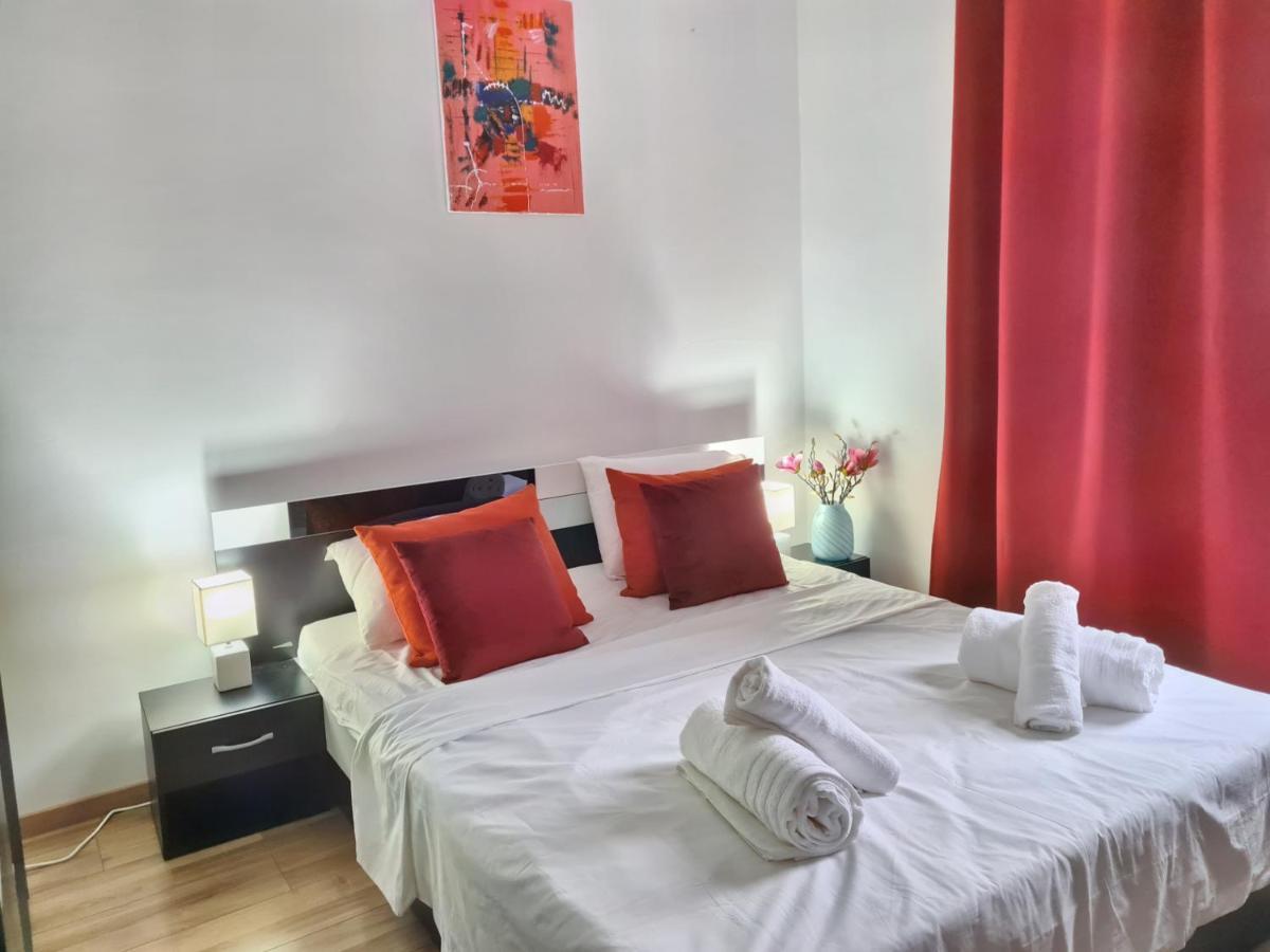 קלוז'-נאפוקה Ultracentral 5* Boutique Hotel Style Apartment. Brand New. 2 Rooms. Spacious. Free Parking מראה חיצוני תמונה