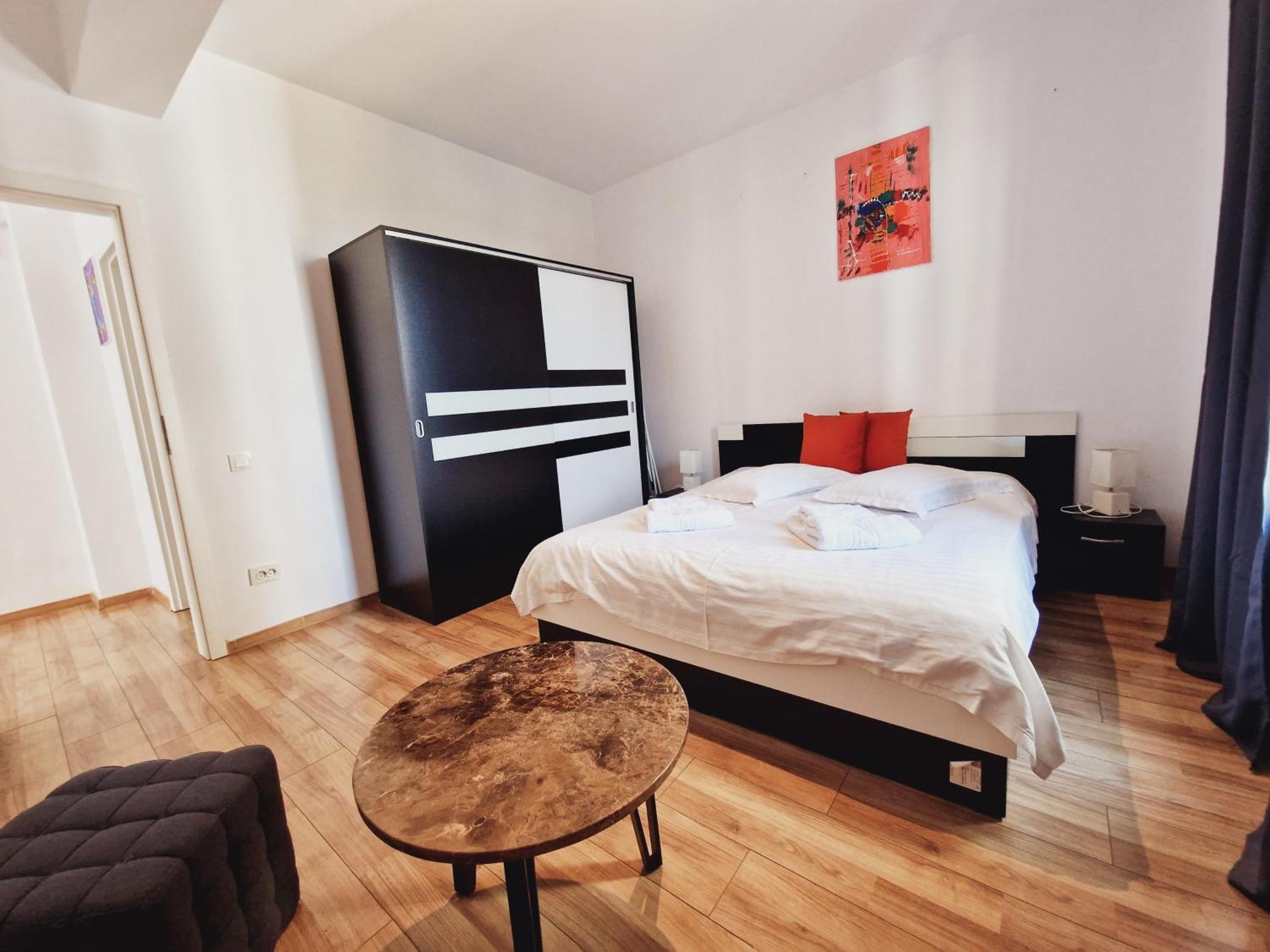 קלוז'-נאפוקה Ultracentral 5* Boutique Hotel Style Apartment. Brand New. 2 Rooms. Spacious. Free Parking מראה חיצוני תמונה